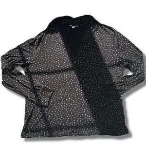 Reitmans Black Polka Dot V-Neck Top – Size M | Flirty Fit | Soft Stretch |